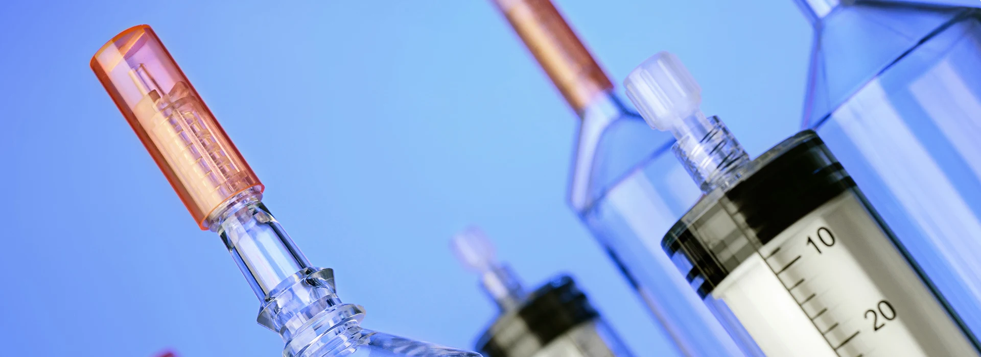 High-pressure syringe components